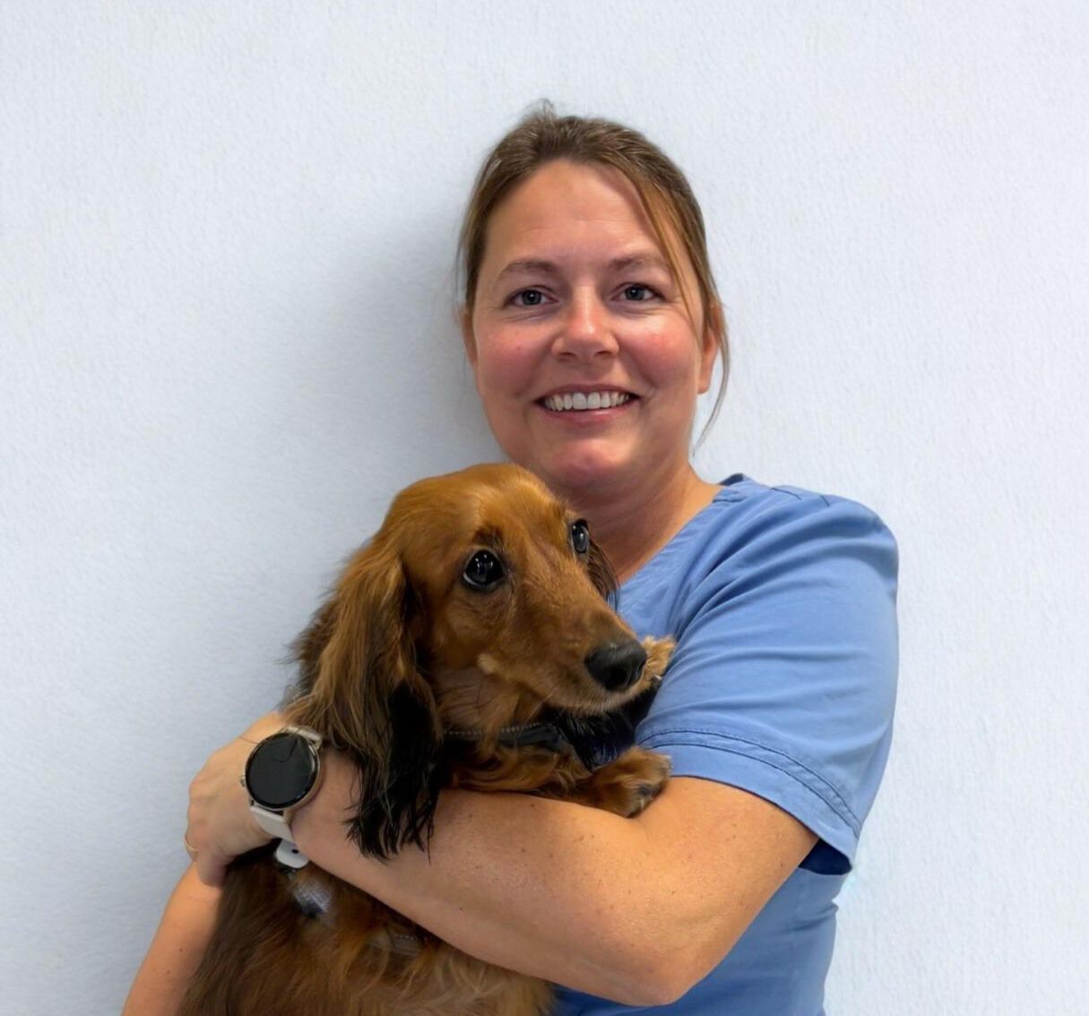 Bilde av ansatt ved veterinærklinikk